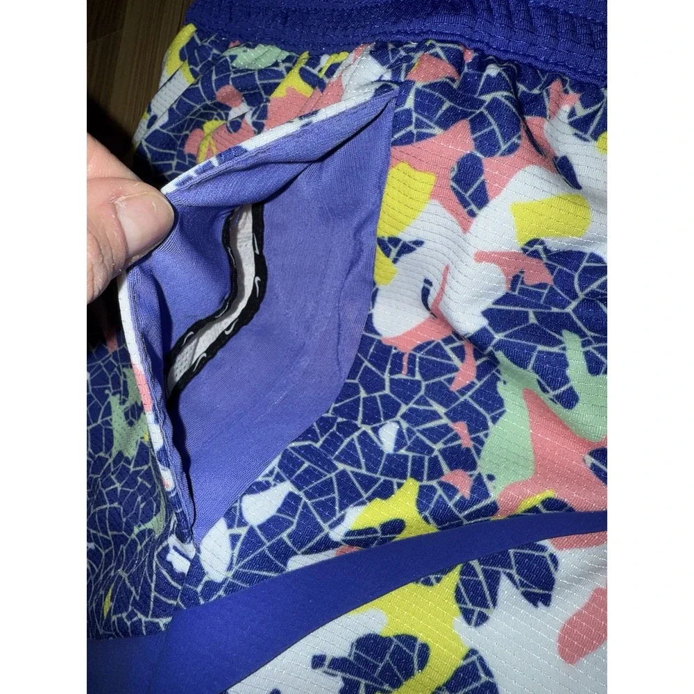 Nike NDA bloomin' dri-fit girl's size‎ Large purple logo BASKETBALL SHORTS Camo